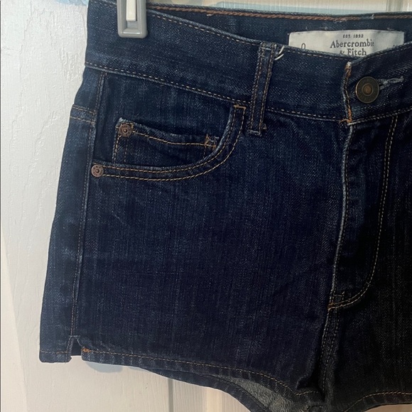 ABERCROMBIE & FITCH Denim Blue Women's Shorts size 0, 25 waist - Picture 3 of 8